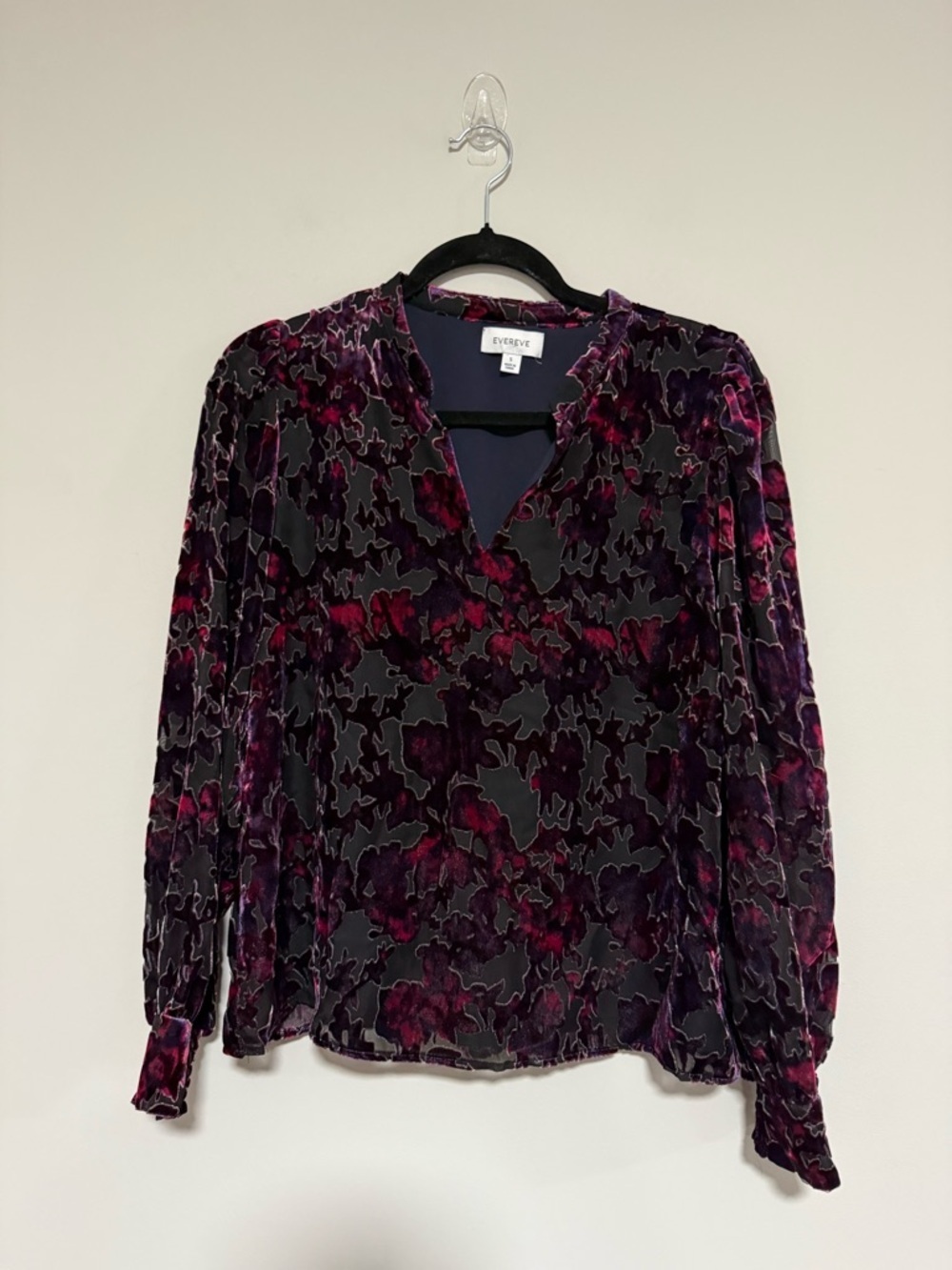 Evereve Purple Floral Velvet Burnout V-Neck Popover Blouse Size Small